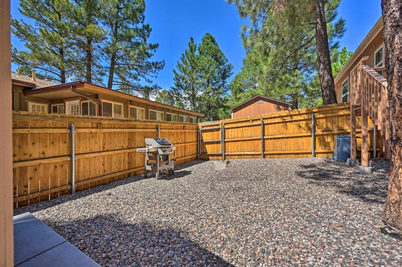 Munds Park Cabin Retreat With Deck And Fire Pit! Exterior foto